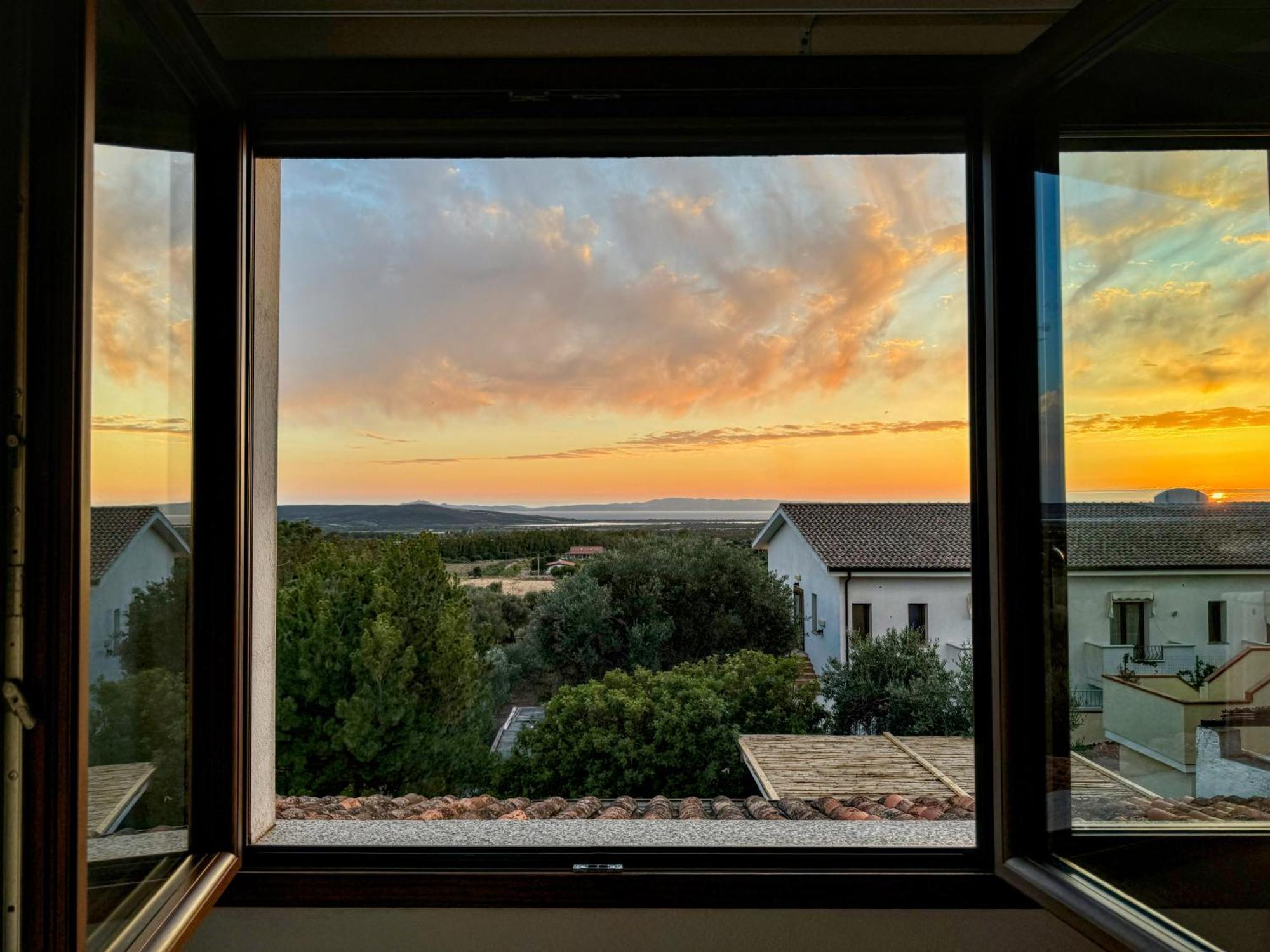 B&B Stell'E Mari SantʼAnna Arresi Exteriér fotografie